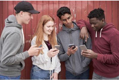 How to Implement Healthy Boundaries on Social Media (and Why Limits Are Essential to Maintaining Your Scout’s Emotional Well-Being)