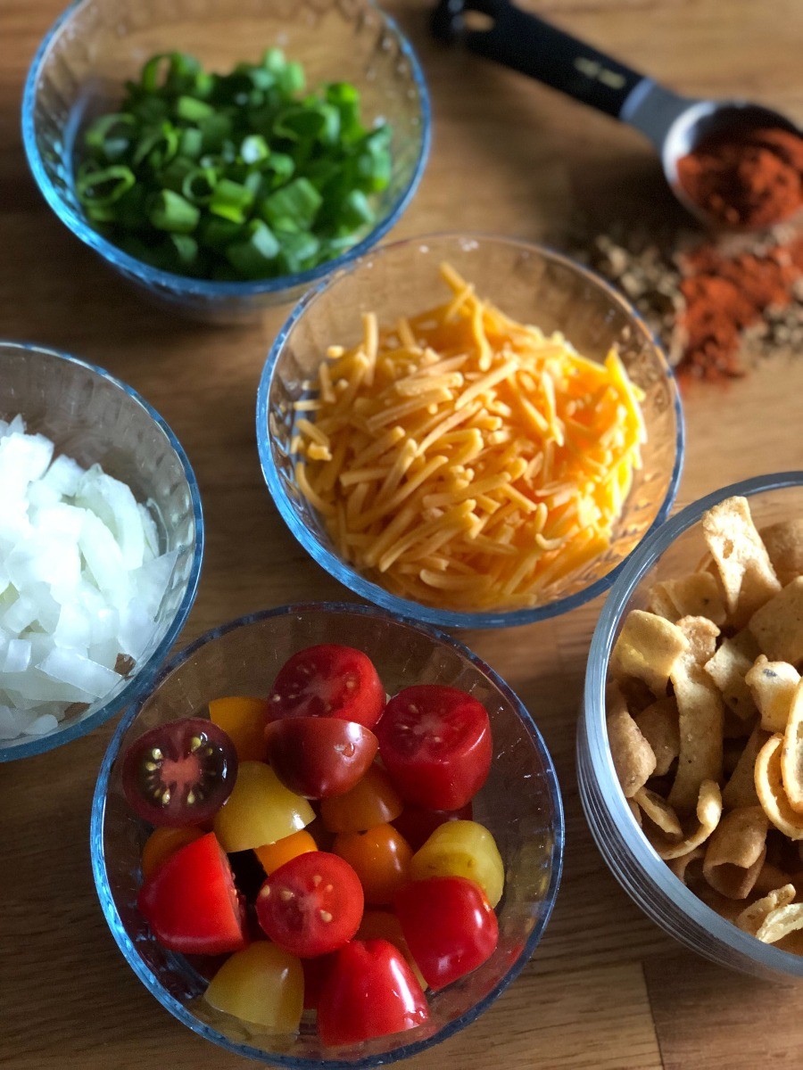 chili toppings